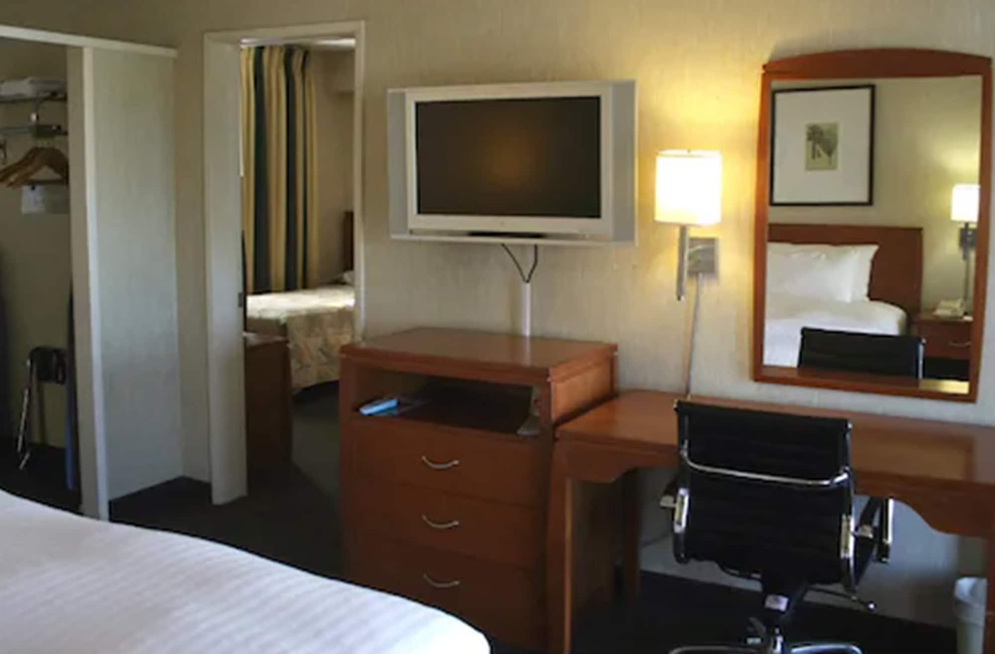 Vagabond Inn Los Angeles At Usc Екстер'єр фото